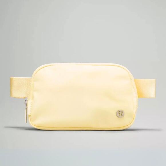 lululemon athletica Handbags - Lululemon Everywhere Crossbody Bag 1L - Khaki Cream Beige